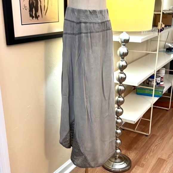 XCVI,GAUZE WEARABLES Zuri-esque SKIRT,Lightweight,Wrap-Front,EUC,Size Medium - Picture 6 of 10